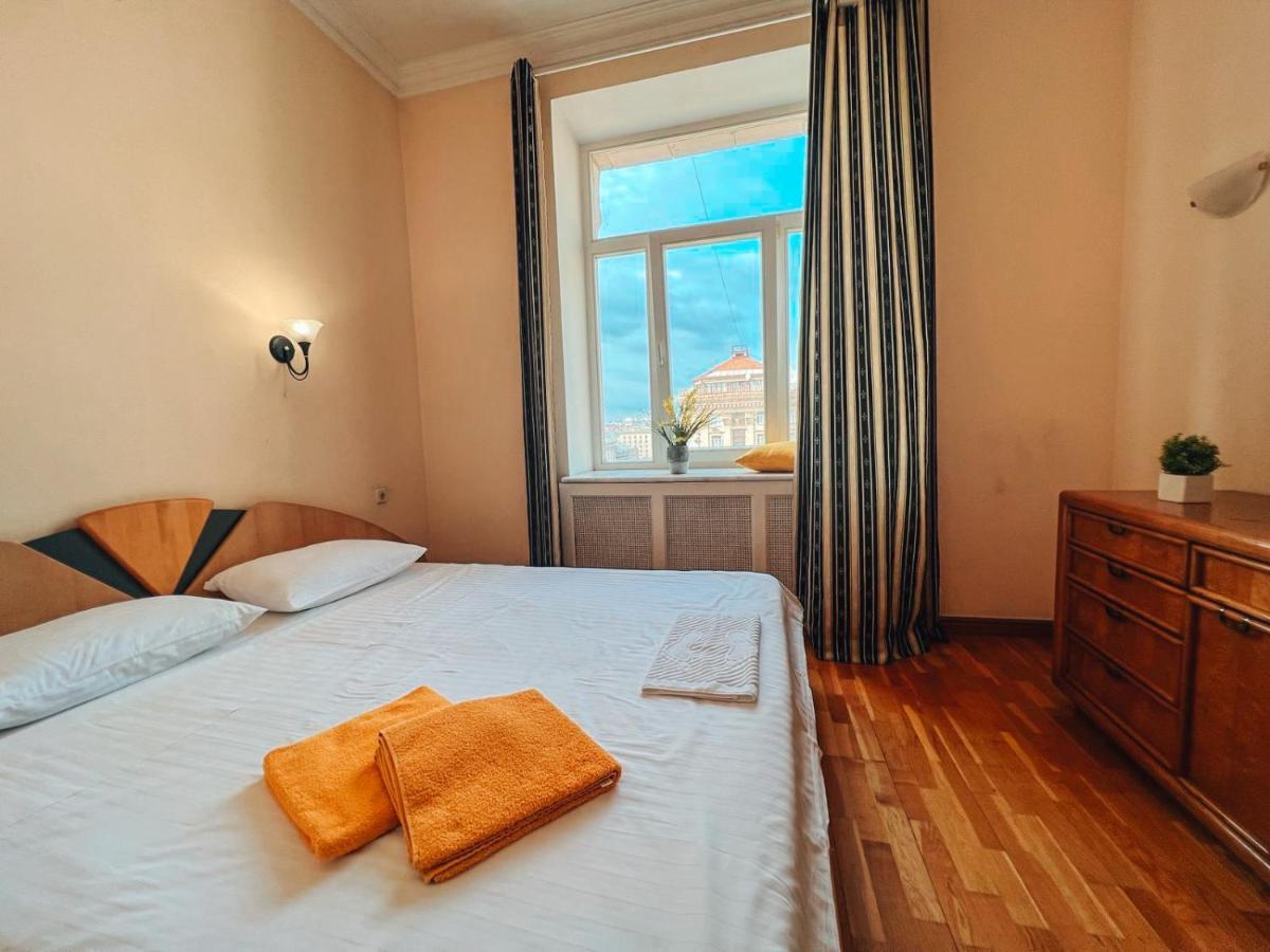 Apartments Rentals Ukraine On Kreshchatik Kiev Eksteriør billede