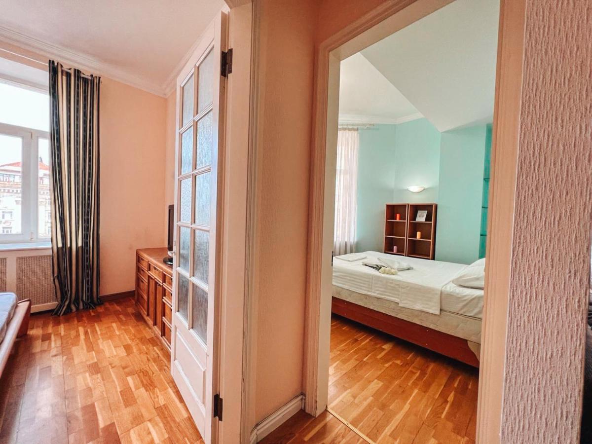 Apartments Rentals Ukraine On Kreshchatik Kiev Eksteriør billede