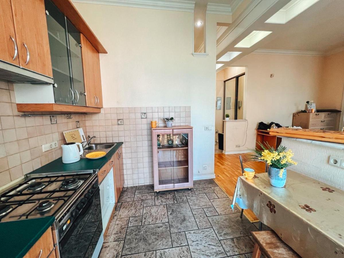 Apartments Rentals Ukraine On Kreshchatik Kiev Eksteriør billede