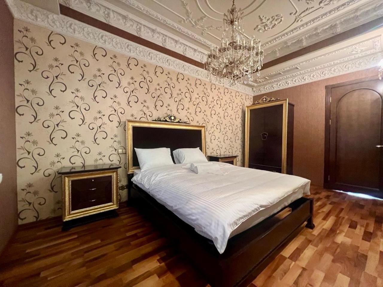 Apartments Rentals Ukraine On Kreshchatik Kiev Eksteriør billede