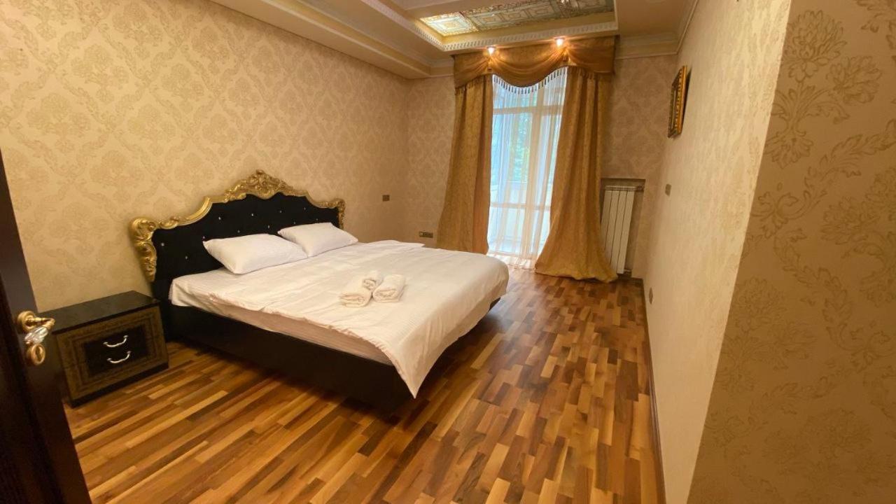 Apartments Rentals Ukraine On Kreshchatik Kiev Eksteriør billede